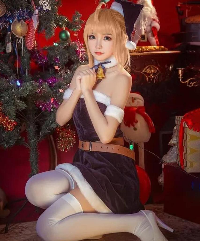 [Milky Time] Fate/Grand Order Saber Cosplay Wig (Santa, Christmas, Halloween)