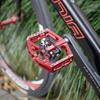 Pedales de Bicicleta de Montaña Bloqueo Doble Cara Antideslizantes Ultraligeros Aleación de Aluminio Sellados 3 Rodamientos Plataforma Plana SPD Pedal de Bicicleta MTB