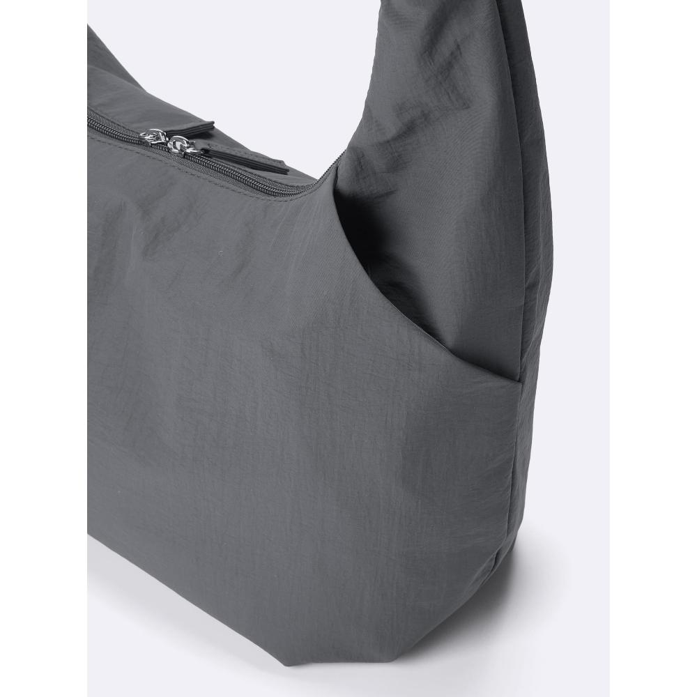 GU by Uniqlo Weiche Nylon Kokon Umhängetasche