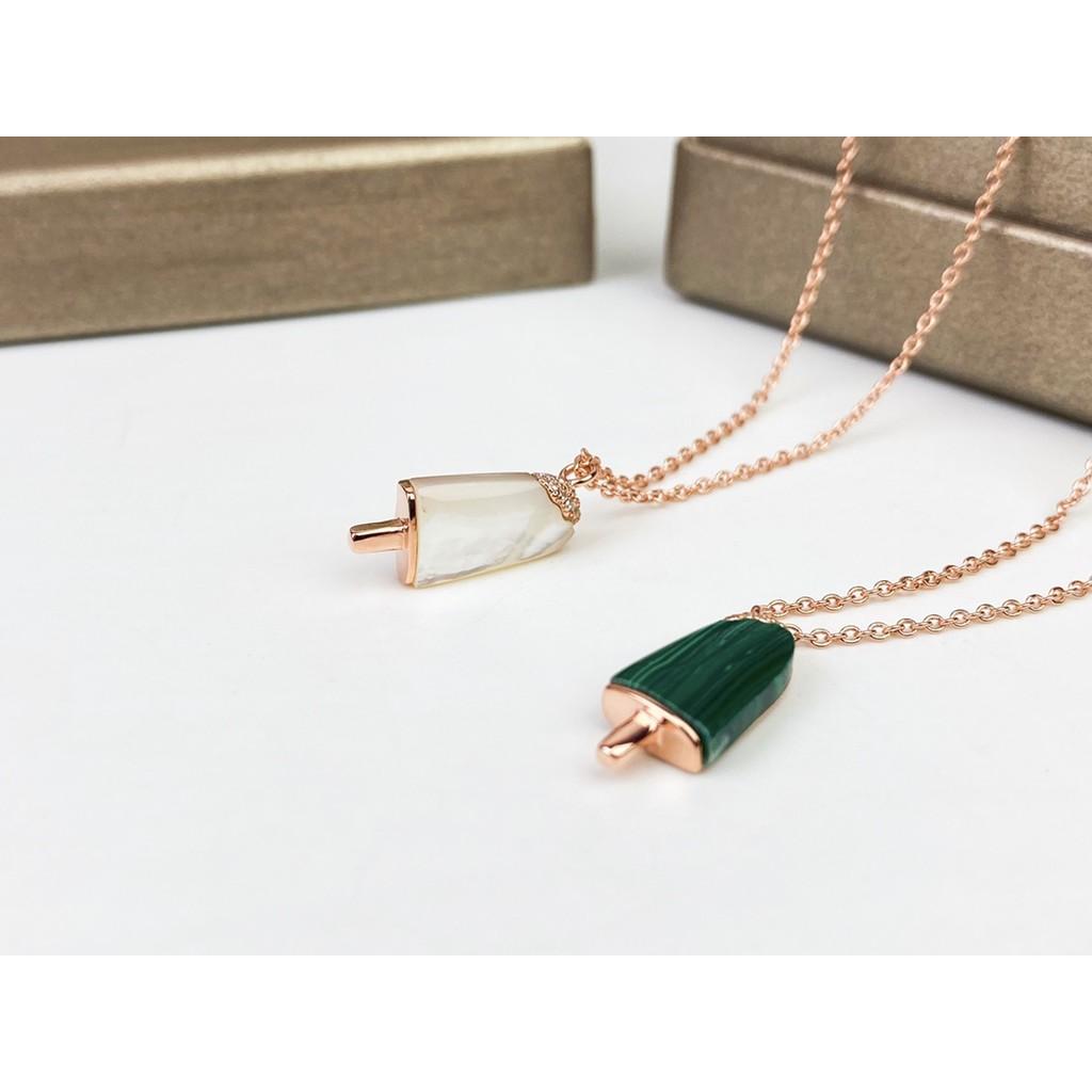 Eis am Stiel, Eiscreme-Halsketten und mein Lieblings-Pfau aus weißem Perlmutt. High-End-Individualisierung, asiatische Goldgalvanisierung