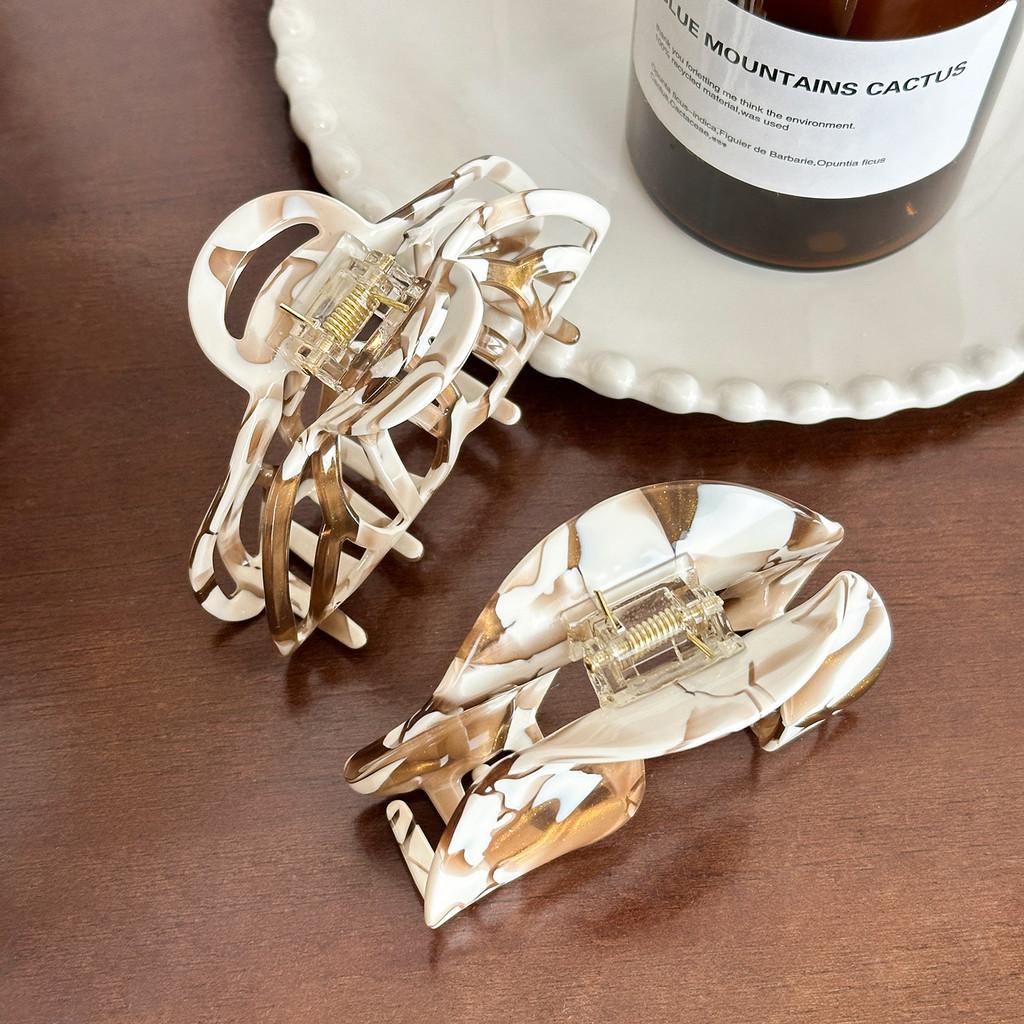 Acetate Hair Chic Claw Clips In Trendy Milk Coffee Color For Modern Fashion And Hairstyles Classy