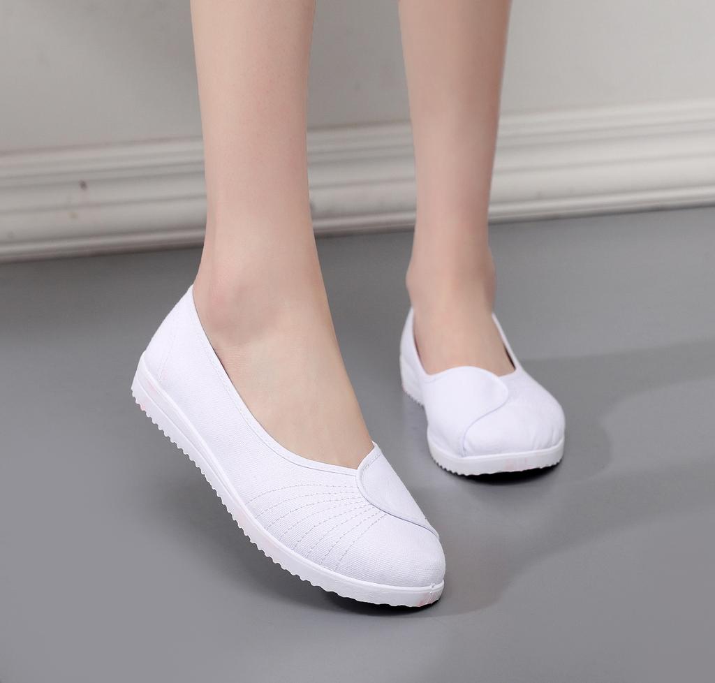 One-word Nurse Shoes Women's White Wedge Heel Soft Sole 2025 New Little White Shoes Autumn and Winter Old Beijing Cloth Shoes Flat Sole