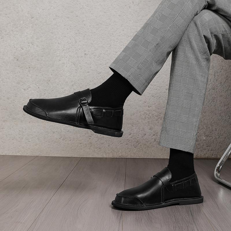 Fashion Summer Breathable Leather Casual Loafers Retro Style Quality Handmade Stitched Leather Shoe Fashion Men Business Commuting Shoes