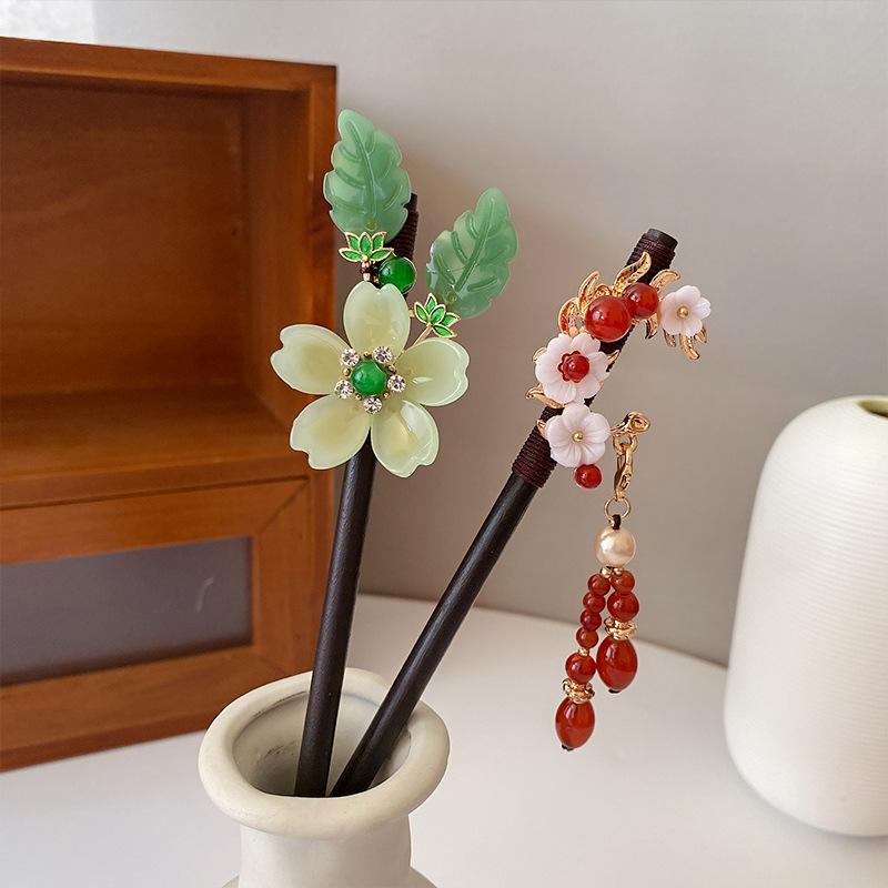 Exquisite Wooden Tassel Hair Clip Ancient Style Flower Hairpin for Girls Hair Jewelry Accessories