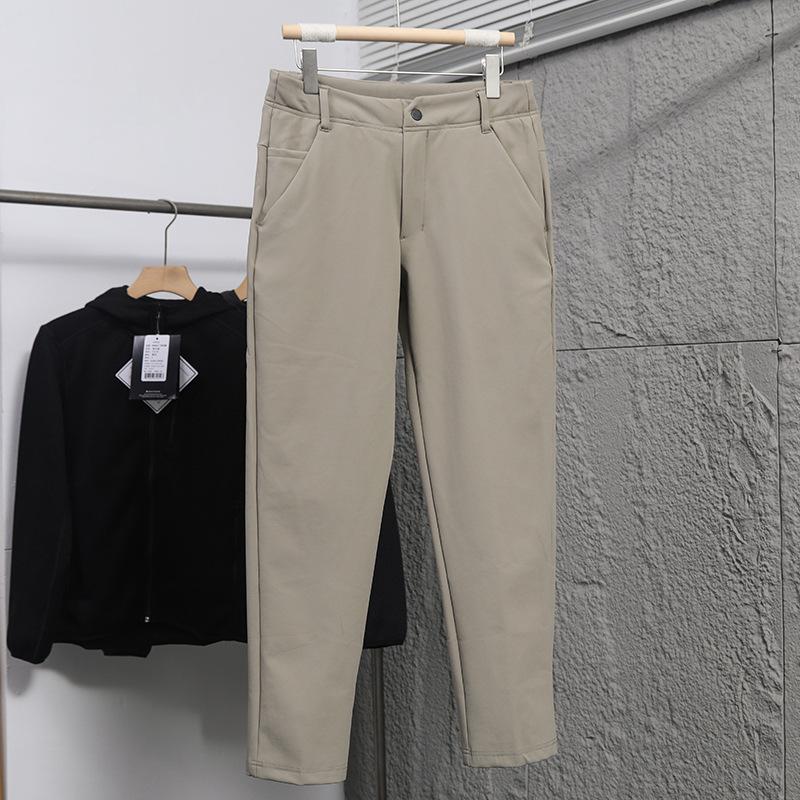 "Men's Outdoor Waterproof Soft Shell Winter Pants with Plus Velvet Lining"