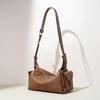 New Retro Pillow Bag Women's Fashion Versatile Camera Bag Work Commute Light Luxury Leather Women's Messenger Bag