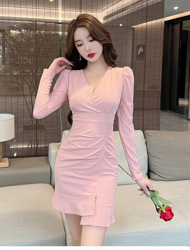 Sexy bottoming hip skirt New women's clothing Celebrity temperament Muse fan v-neck slim dress