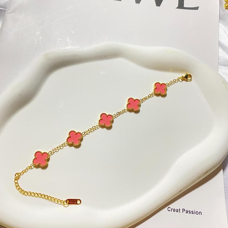 Female Titanium Steel Does Not Fade 9MM Five-flower Lucky Four-leaf Clover Bracelet Is Fashionable and Versatile