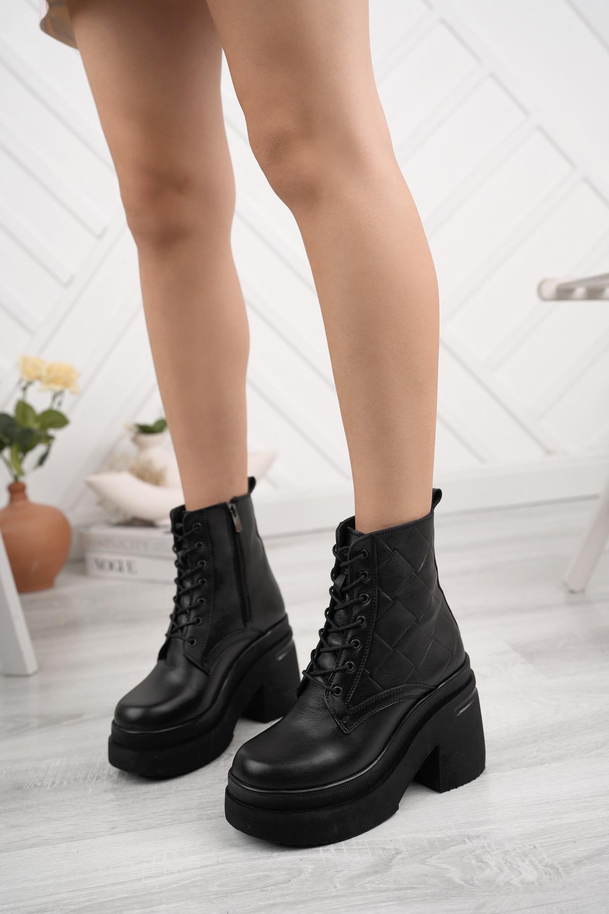 

Женские повседневные ботинки на каблуке из натуральной кожи