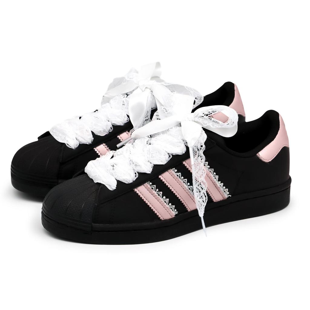 adidas Originals SUPERSTAR Raven Fabriqué, Girlish de Berlin, Sac Shopping Spécial, Dentelle, Romantique, Mode Polyvalent JH9977(Team52-S-BOX)