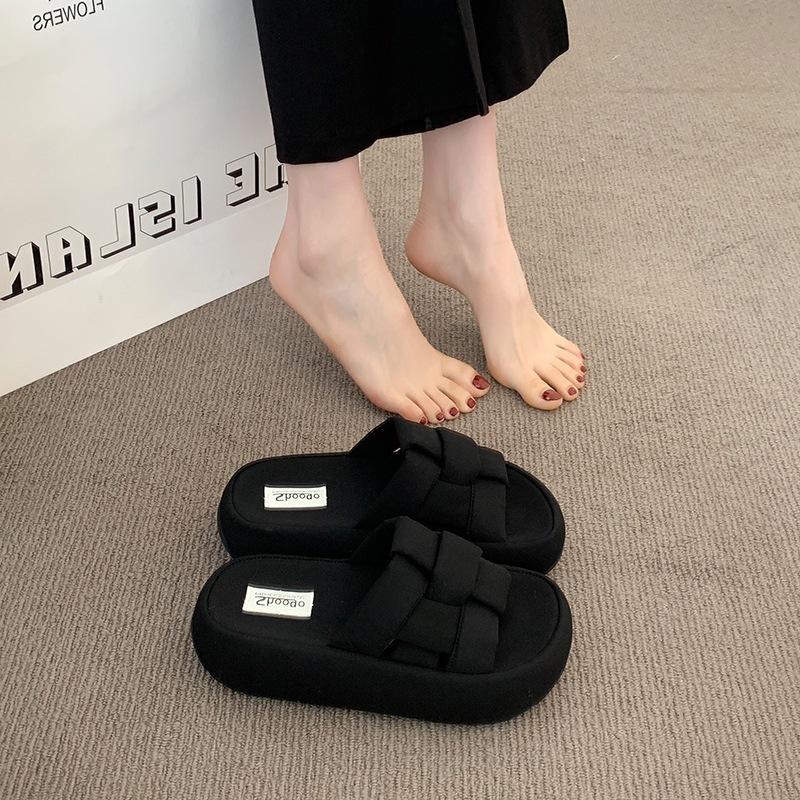 Premium French Outerwear Woven Slippers Women's 2025 Summer New Non-slip Thick-soled Fashion with Skirt One-word Drag