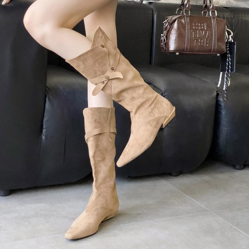 2025 Herbst und Winter neue europäische und amerikanische spitze Zehen dicker Absatz kurzer Absatz Temperament französische Mode sexy Wildleder Gürtelschnalle Stiefel