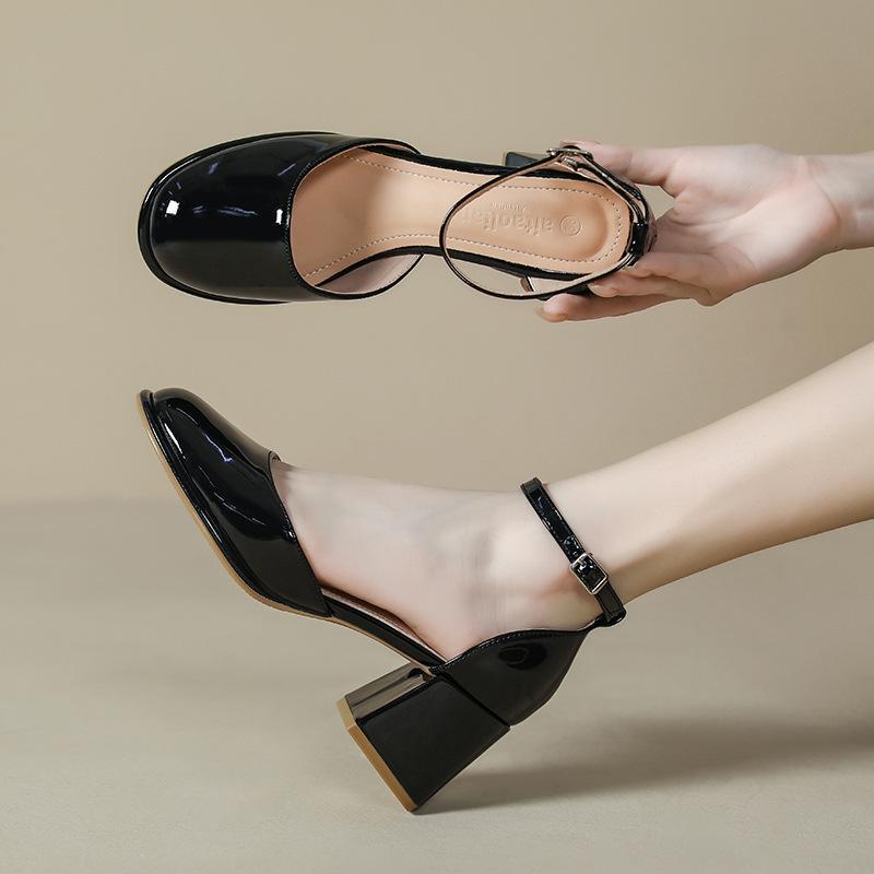 New Women's Shoes Summer Soft Leather Hollow Thick Heel Square Head Middle Heel Bag Head Sandals Women's One-word Buckle Single Shoes Women