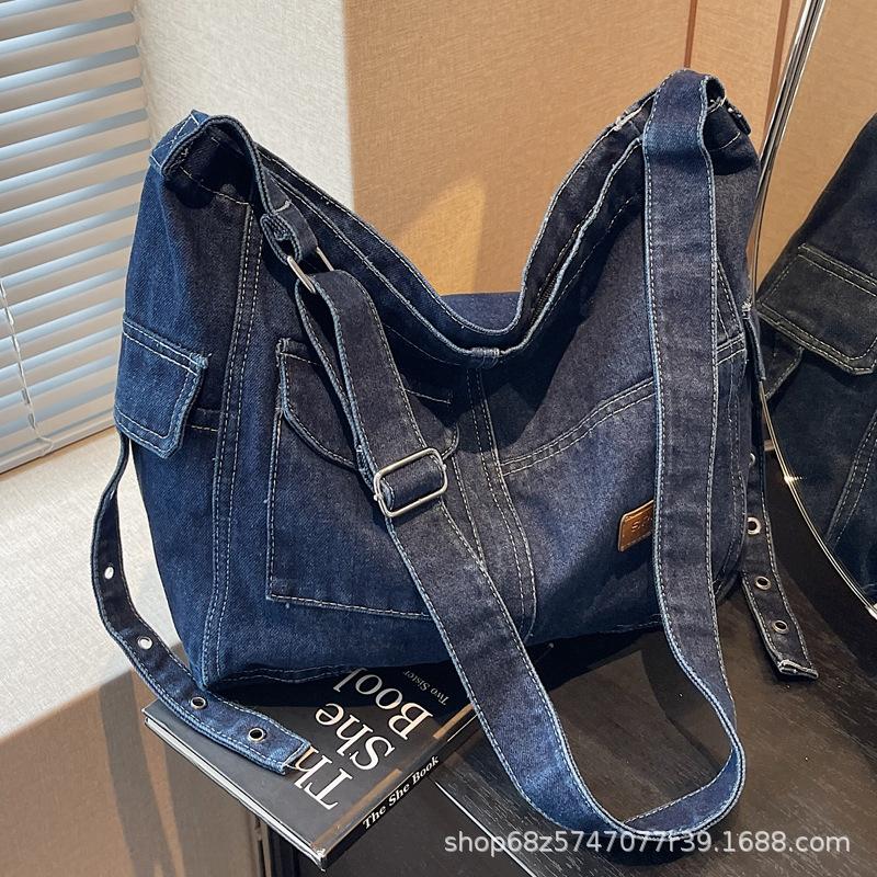 Women's commuter denim large-capacity messenger bag 2025 new niche design Korean version of casual shoulder bag