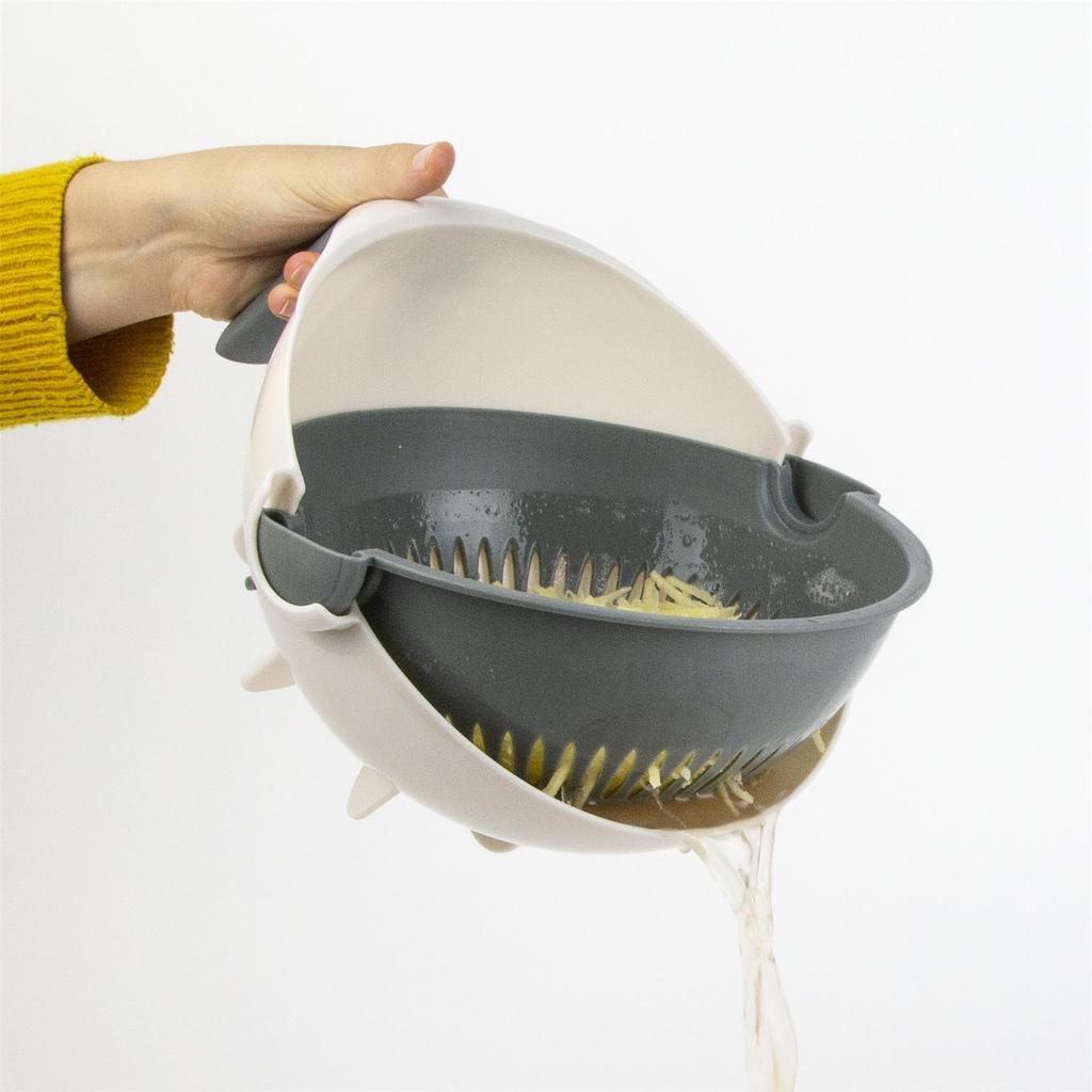 Multifunctional Vegetable Grater With Bowl, 7 Interchangeable Blades