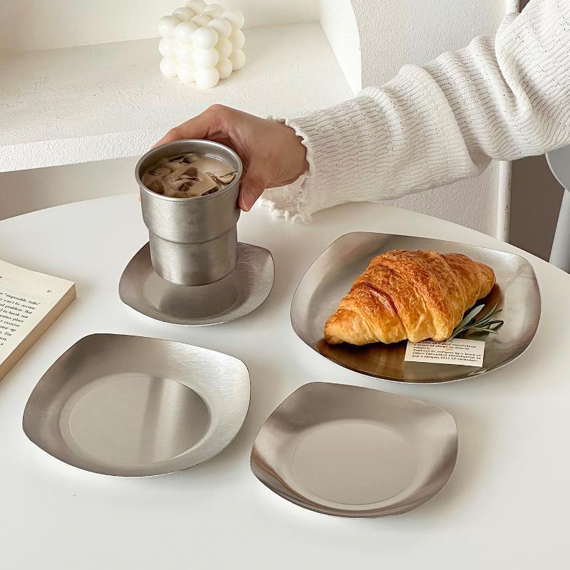 Retro Stainless Steel Cake Tray Square Luxury Dessert Plate Photo Props Minimalist Serving Tray Home Decoration