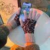 Accessories – Hansker, votter og fingerhansker