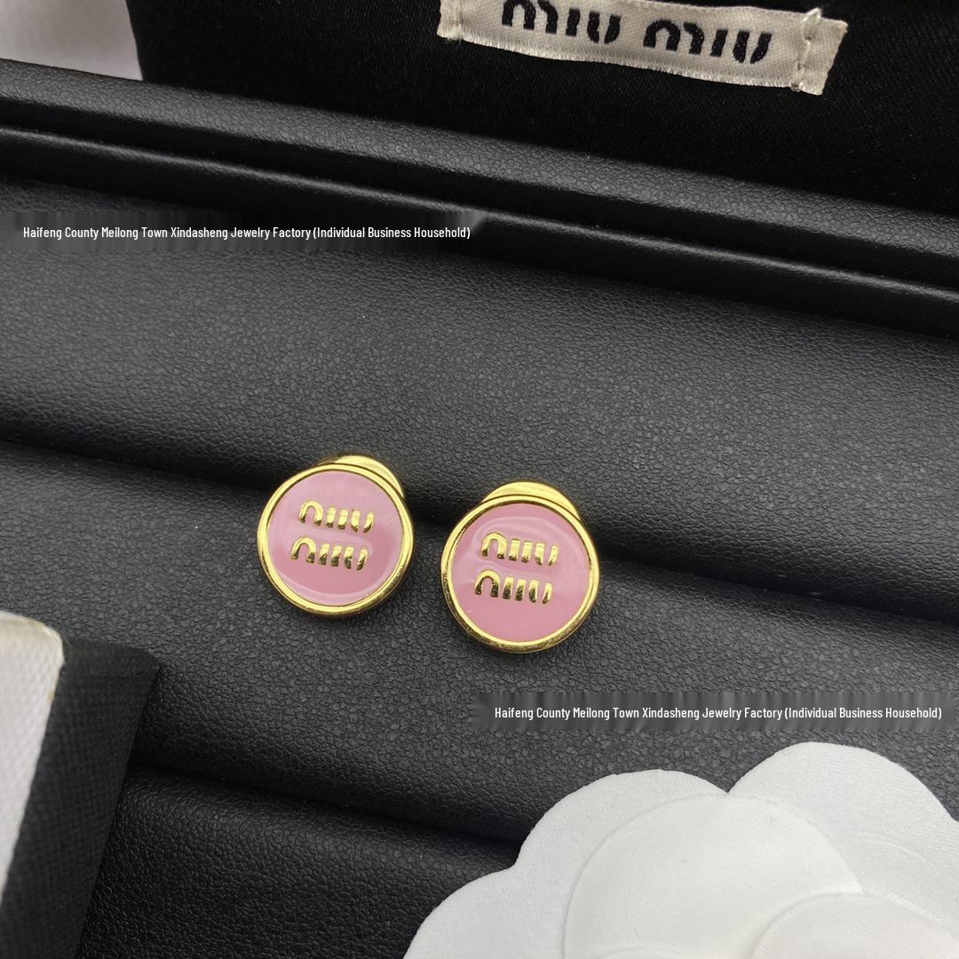 

Серьги-пусеты Miu Miu Сердце Эмаль - Женская Мода Универсальные Высокая Версия Ювелирные Изделия с Буквами Miu