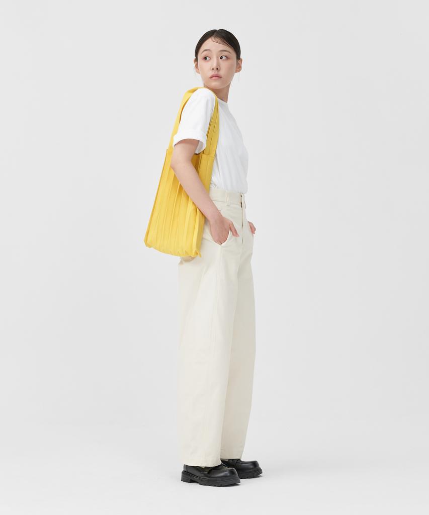 Pleatsmama New Shoulder Bag Yellow