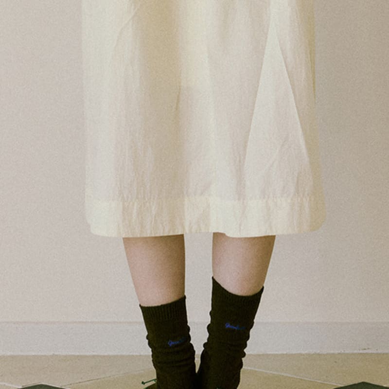 GREENBUTTER Net stripe Socks (Brown)