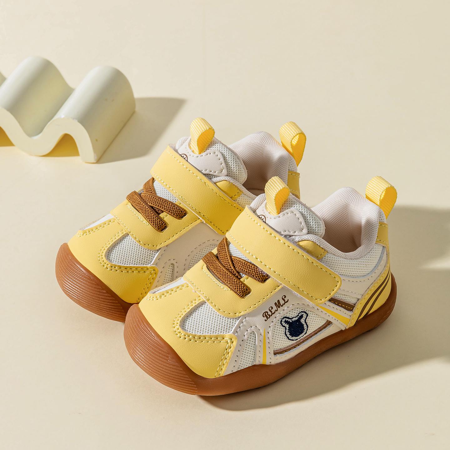 

2026 Spring Soft Sole Breathable Anti-Slip Walking Shoes for Infant & Toddler Boys & Girls Size 17, inner 12.8cm, fits foot 12.3cm