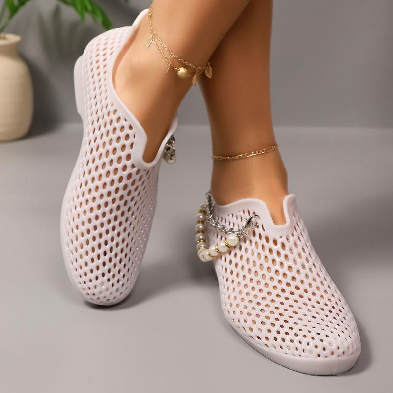 Women's Low Heel Shoes Summer New Round Head Deep Hollow Beaded Metal Chain Anti-slip Wear-resistant Sandals