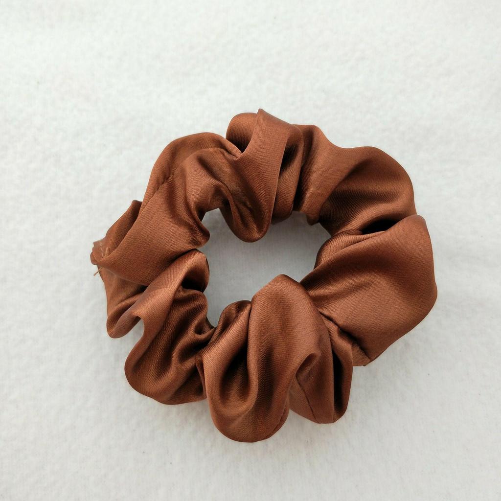 Satin Silk Hair Tie: High-End Women's Rubber Band for Elegant Buns