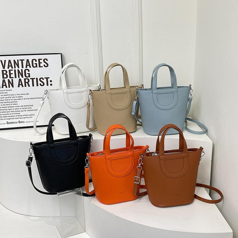 Large Capacity Senior Sense of Modeling Soft and Durable Fashion Exquisite Novel Light Luxury Commuting Slanting Cross Shoulder Handheld Bucket Bag