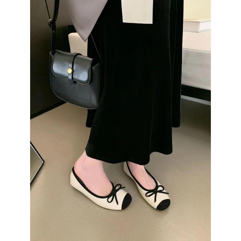 Gentle ballet ladyshoes flat shoes French retro soft sole silver new Chinese red single shoes spring small fragrant wind women's shoes