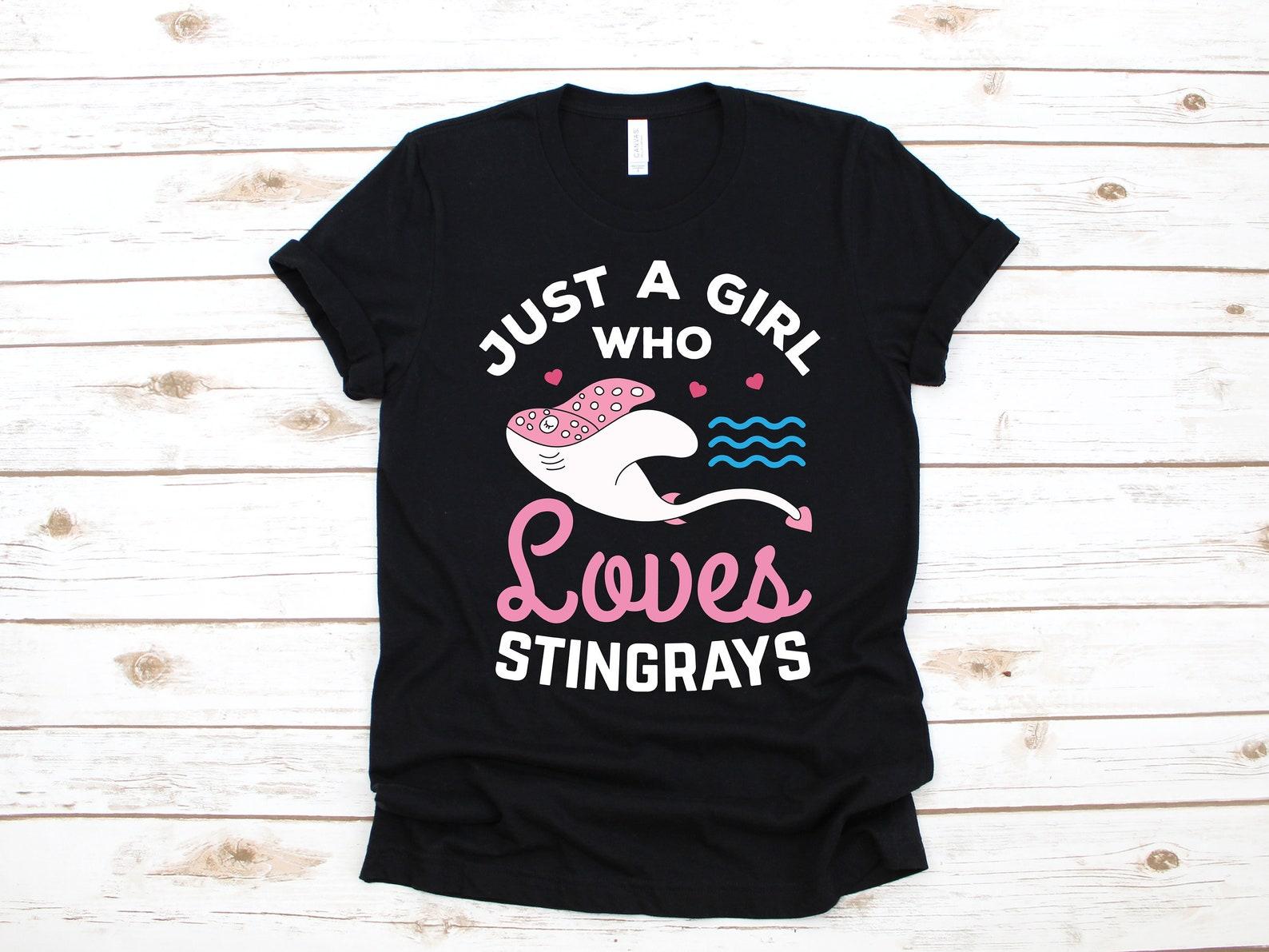 Girl Who Loves Stingrays Shirt, Stingray T-Shirt, Aquarium Kids Tee, Kids T-shirt, T-shirt, Toddler TShirt M