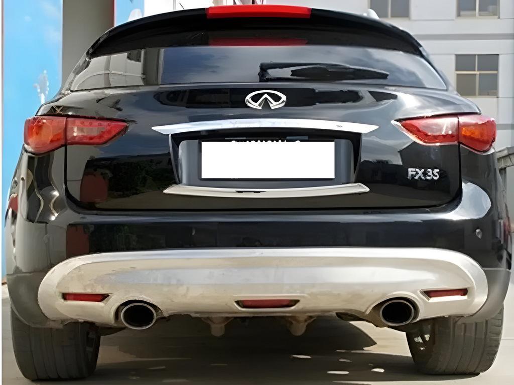 

Задняя накладка Libao (пластик) для Infiniti QX70 2013-2019 гг