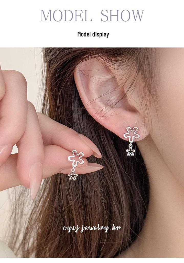 Cui Yan S925 Sterling Silver Korean Style Floral Stud Earrings - Trendy, Simple Pendant Design for Women