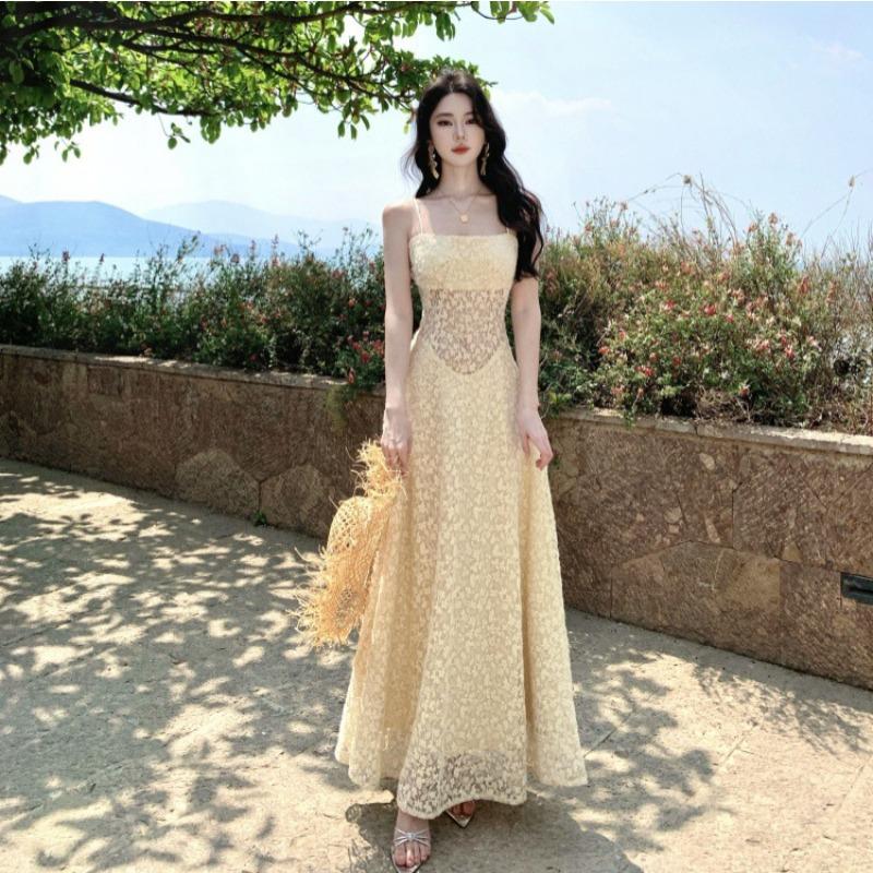 

Seaside Vacation Gentle Lace Floral Hollow Dress French Design Sense Beautiful Unique Suspender Long Dress L