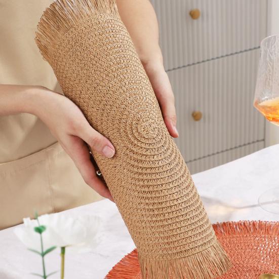 Braided Round Placemats Woven Tassel Table Mats for Kitchen Dining Heat Resistant Natural Fabric Place Mats Indoor Outdoor Use