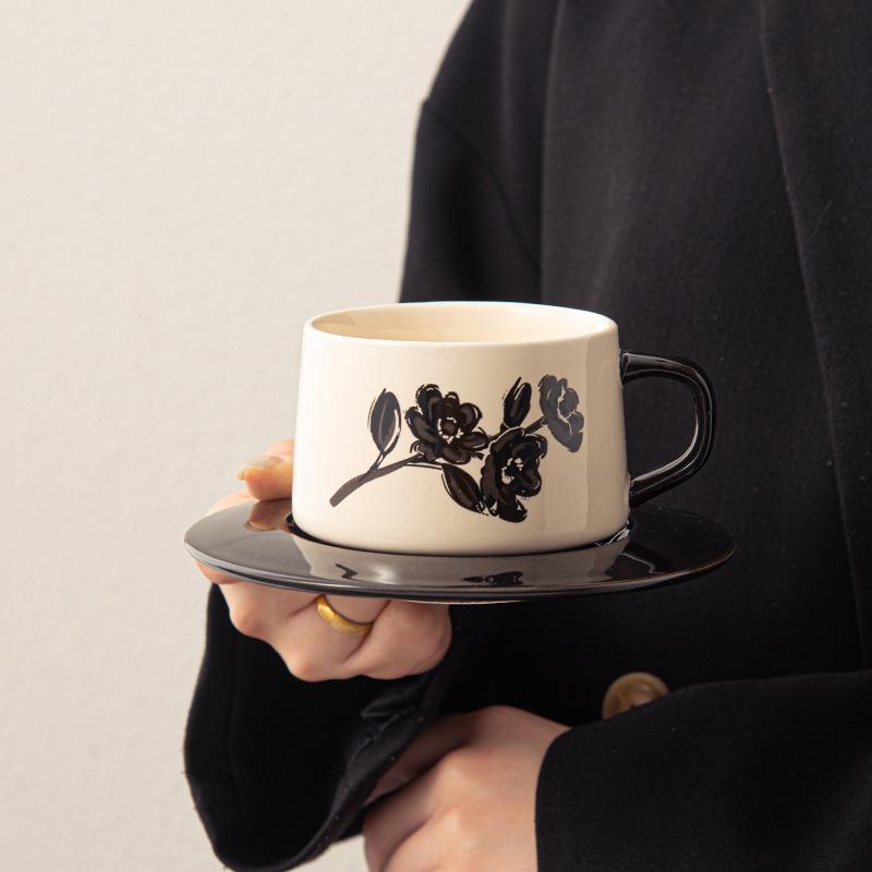 Kaffeetassen- und Untertassenset, Keramiktasse, Haushalt Retro Trinkbecher, Hochwertiges Paar, Hochwertige Frühstückstasse