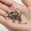 Bimoo 30PCS Černý Nikl Rybářské háčky s velkým okem Muškařské háčky z uhlíkové oceli Háčky na vázání Minin Spoon Lure Ostnaté háčky