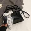 High sense women's bag 2025 new trendy fashion spring and summer niche design messenger bag popular portable pillow bag