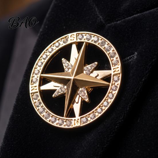 Oxidation Resistant Badge Vintage Rhinestone Star Compass Brooch, Men Women Alloy Durable Jewelry Lapel Pin, Accessory for Clothing Decor