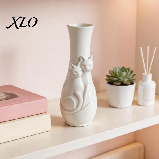 Modern Minimalist Home Decor Couple Cats Vase, Plastic Snuggling Cat Flower Vase for Home, Dried Arrangement Holder Desk, Shelf Decor, Tabletop Floral