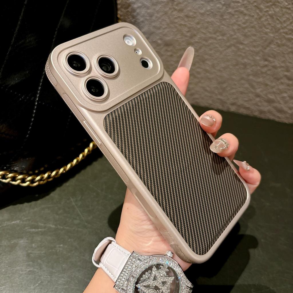 Skin-sensitive Carbon Fiber Pattern Is Suitable for iPhone11PROMAX Mobile Phone Case Apple 11 Strong Magnetic Suction Premium 11 Protective Case