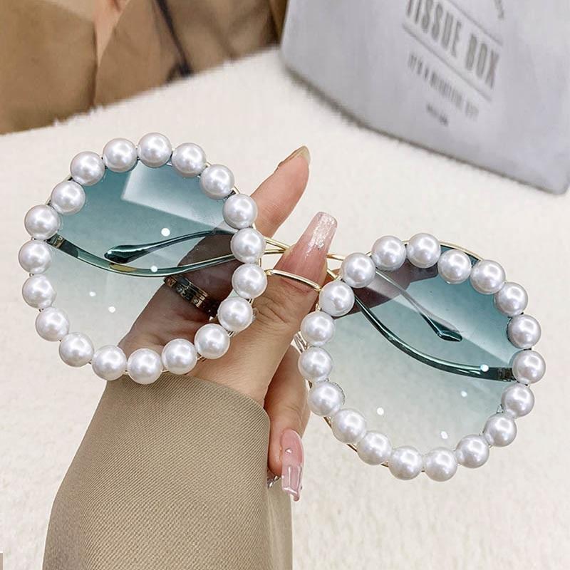 2024 New Luxury Round Frame Pearl Sunglasses Women Men Ins Fashion Metal Wave Leg Gradient Sun Glasses Traveling Oculos UV400