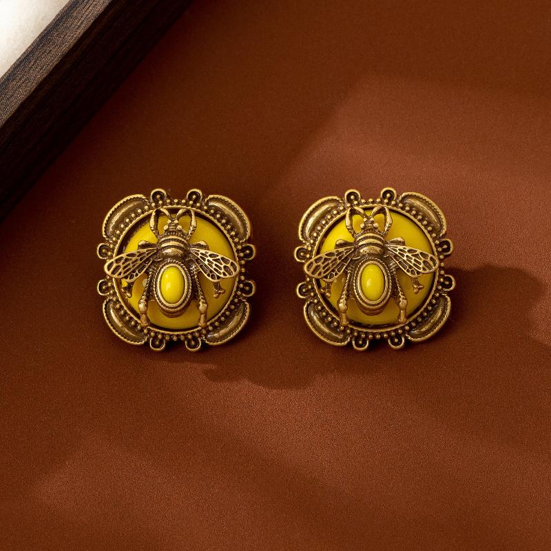 Vintage Moth Studs Earrings For Woman Glass Bee Antique Gold Color Luxury Quality Jewelry Wedding Party Accessories