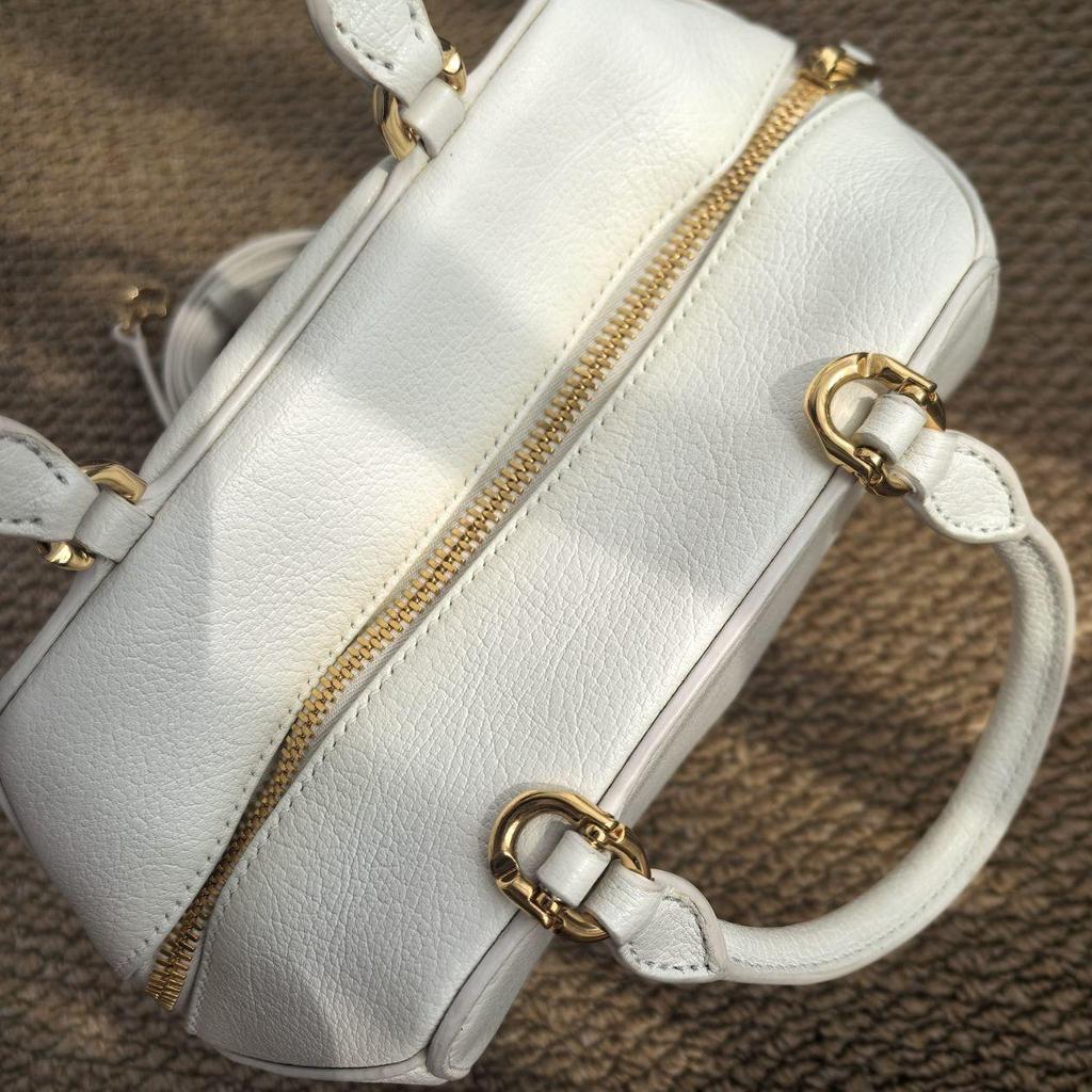 [Gebraucht] Givenchy Antigona Cube Nano 'Elfenbein' - Ausgezeichnet #WE82J3