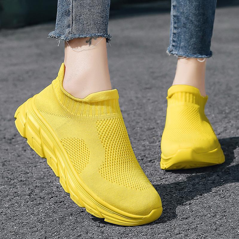 Women’s Moccasins Loafers Casual Slip on Walking Shoes Summer Men’s Slip-ons Lightweight Socks Shoes for Girls Large Size 35-46