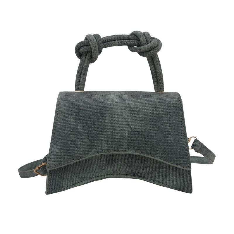 Personalized commuter handbag 2025 autumn foreign style simple temperament new shoulder fashion messenger small square bag