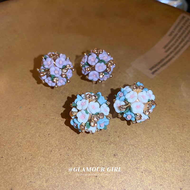 Silver Needle Diamond Ceramic Flower Cluster Earrings: Niche Fashion Fresh Studs