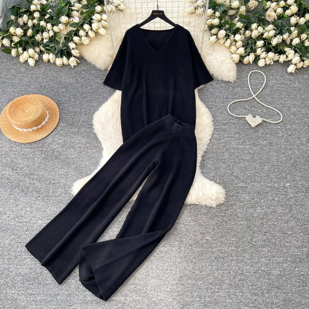 Casual and Fashionable Knit Set for Women New Summer V-Neck Short-Sleeve Sweater Tops and Wide-Leg Pants Two-Piece Sets