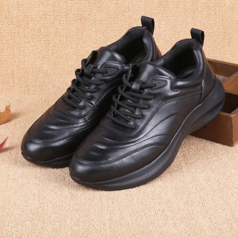 New Leather Shoes Men Leisure Outdoor Athletic Trekking Sports Running Anti-slip Soft-sole Lace-Up Sneakers Business Lightweight