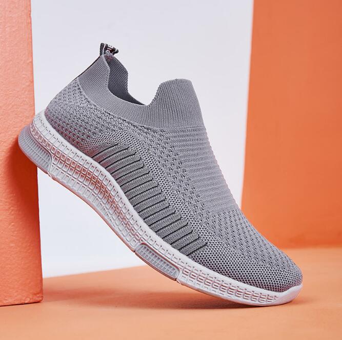 Men Light Running Shoes Jogging Shoes Breathable Men  Sneakers Slip on Loafer Shoe Men's Casual Shoes