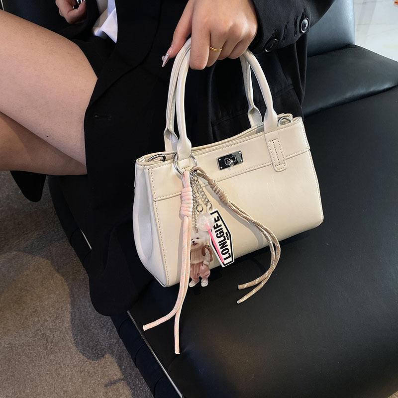 Premium textured bag women's 2025 new fashion versatile messenger spring and summer popular portable casual small square bag